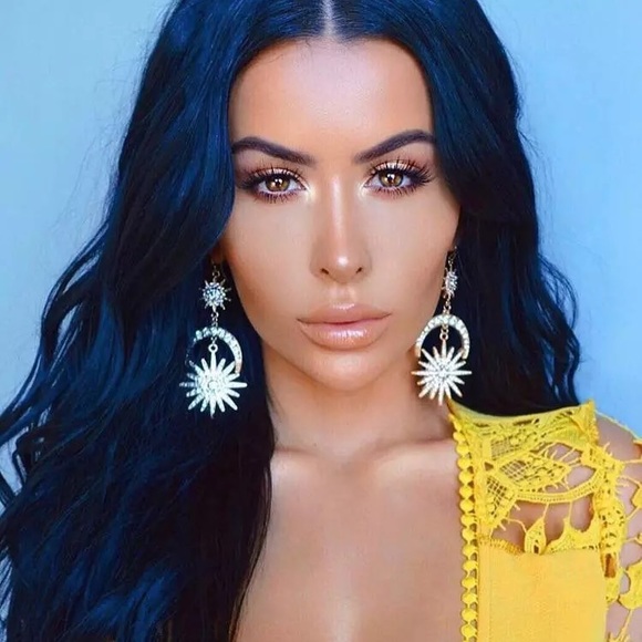 ZARA Moon and Star Gorgeous Earrings - Picture 5 of 6